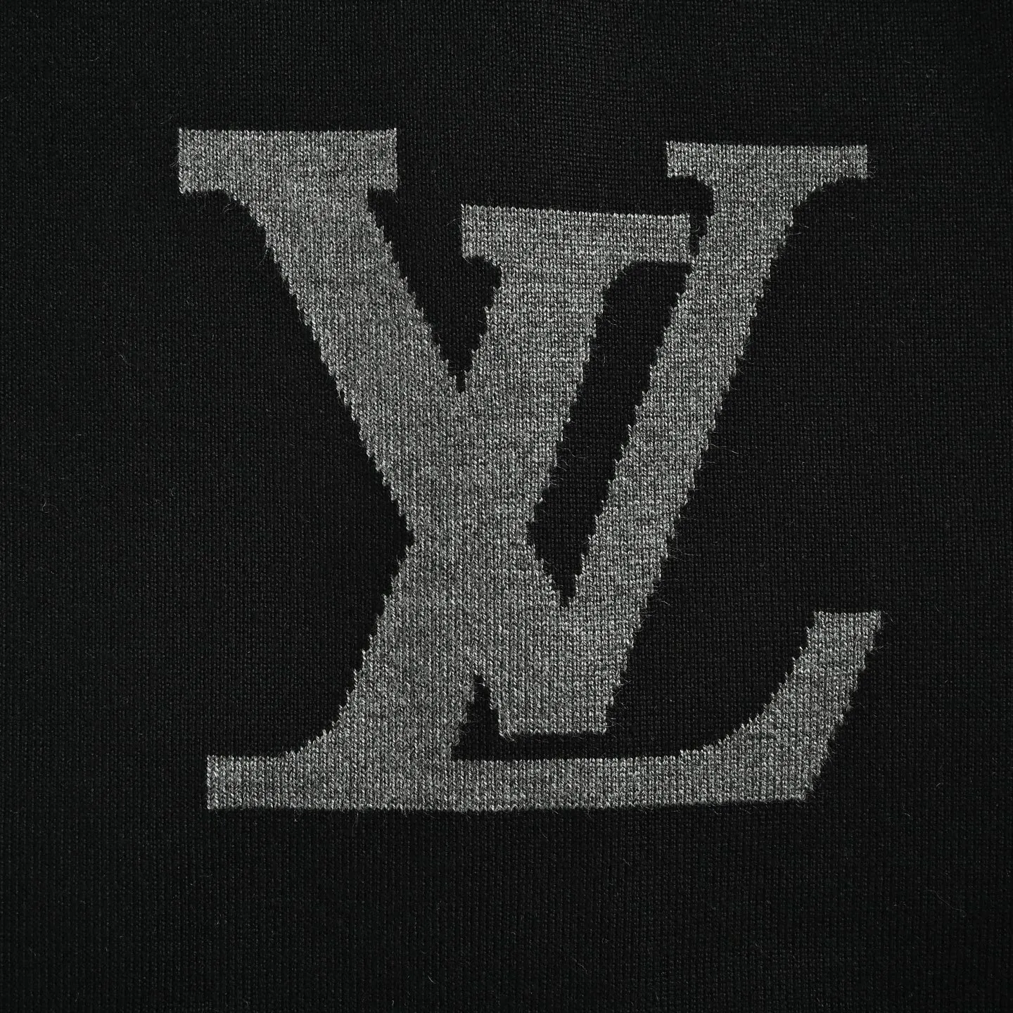 Louis Vuitton/ logo